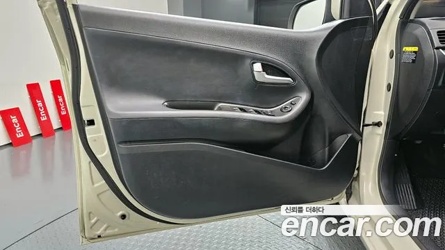 Kia Morning 2015 thumb 11