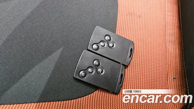 Renault QM3 2014 thumb 6