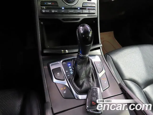 Hyundai Grandeur 2014 thumb 8