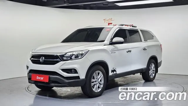KGM Rexton 2019 thumb 2