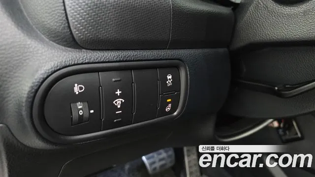 Kia K3 2016 thumb 12