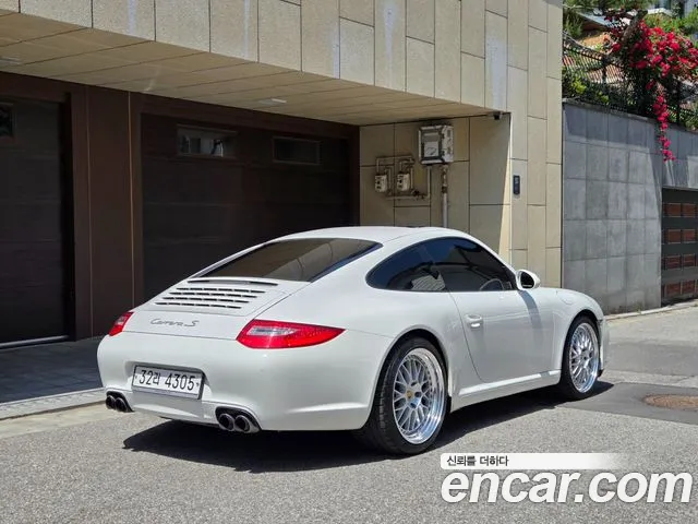 Porsche 911 2009 thumb 3