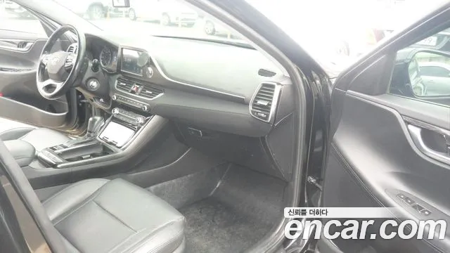 Hyundai Grandeur 2017 thumb 6