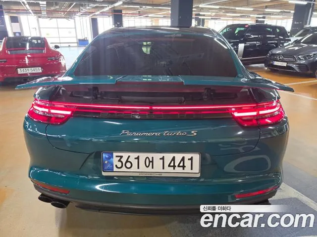 Porsche Panamera 2019 thumb 9