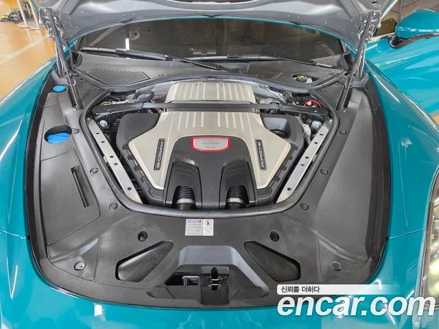 Porsche Panamera 2019 thumb 3