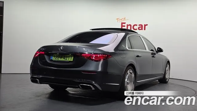Mercedes-Benz S-Class 2022 thumb 7