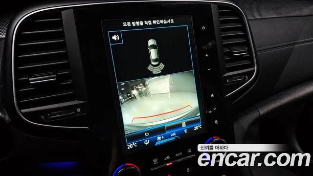Renault SM6 2016 thumb 10