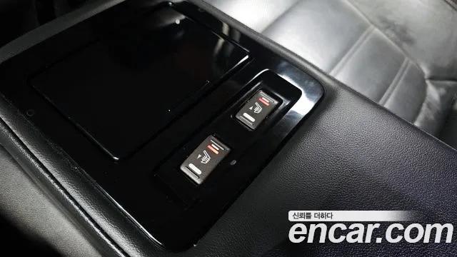 Renault SM6 2016 thumb 8