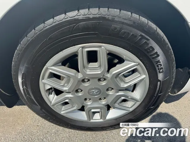 Hyundai Staria 2022 thumb 3