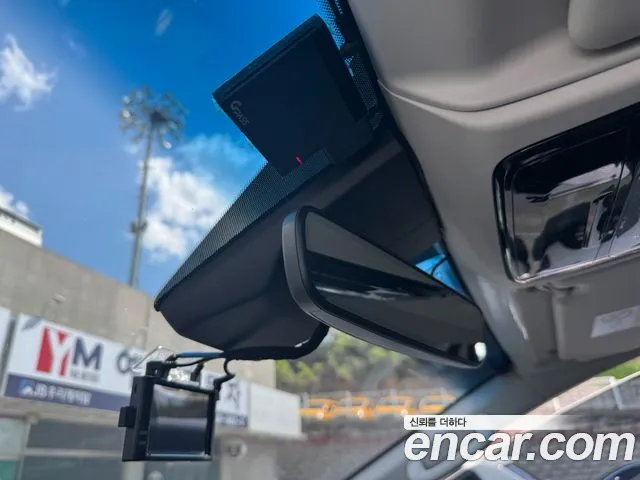 Hyundai Staria 2022 thumb 4