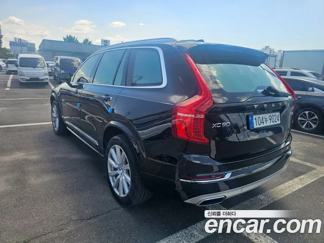 Volvo XC90 2019 thumb 7