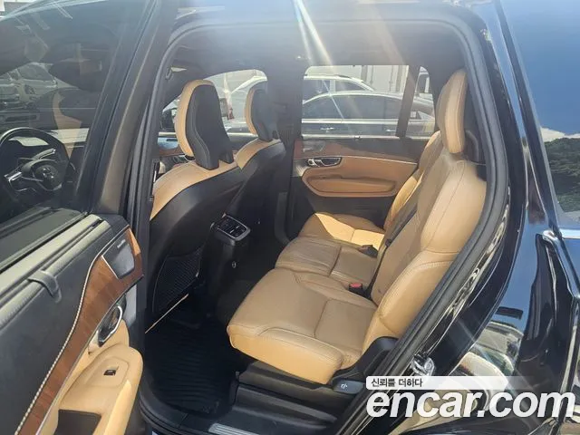 Volvo XC90 2019 thumb 8