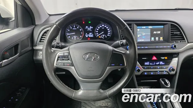 Hyundai Avante 2015 thumb 8