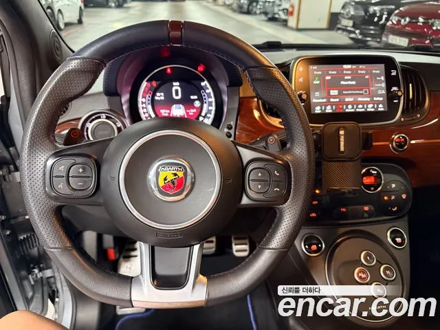 Fiat 500 2019 thumb 2