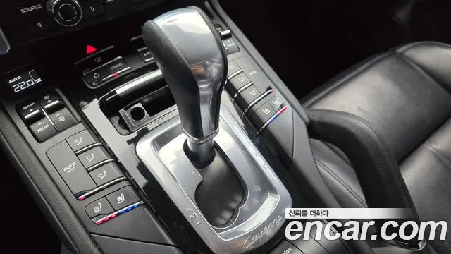 Porsche Cayenne 2013 thumb 9