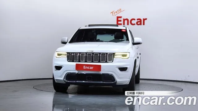 Jeep Grand Cherokee 2018 thumb 10