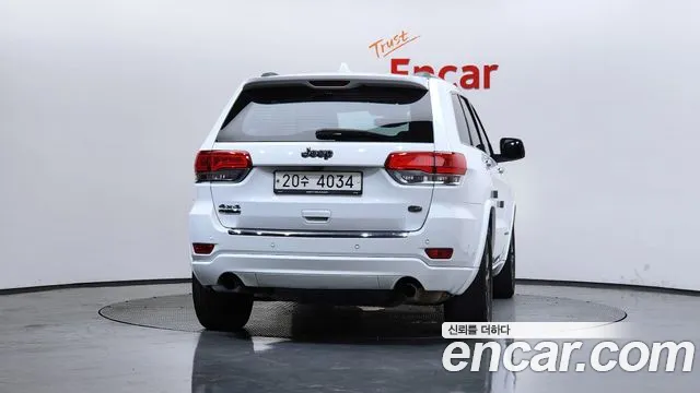 Jeep Grand Cherokee 2018 thumb 6