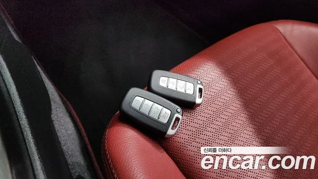 Hyundai Genesis 2012 thumb 9