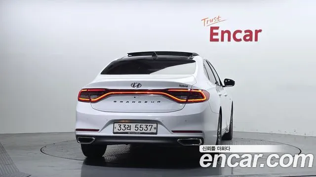 Hyundai Grandeur 2017 thumb 12