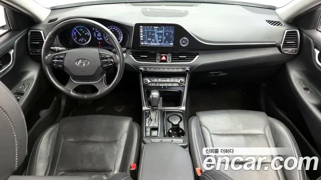Hyundai Grandeur 2017 thumb 3