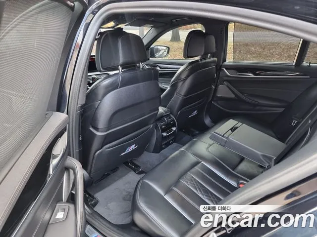 BMW 5 серии 2023 thumb 11
