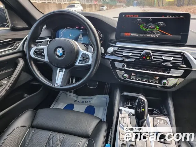 BMW 5 серии 2023 thumb 8