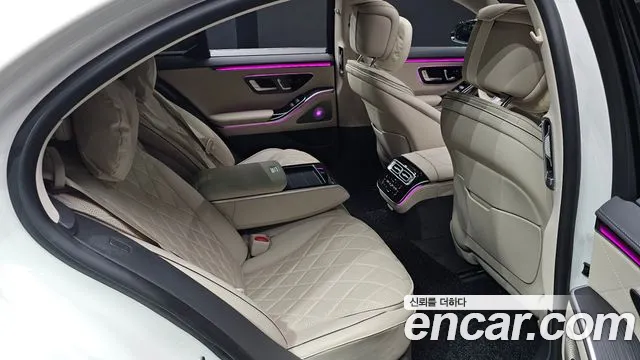 Mercedes-Benz S-Class 2023 thumb 5