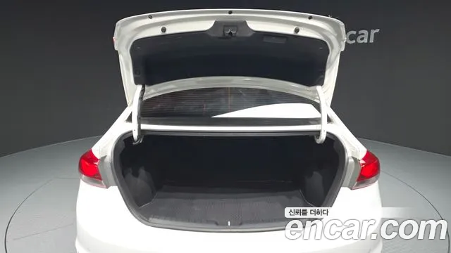 Hyundai Avante 2015 thumb 10