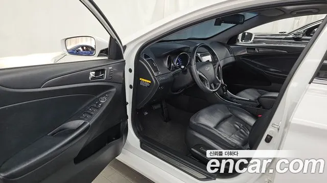 Hyundai Sonata 2011 thumb 9