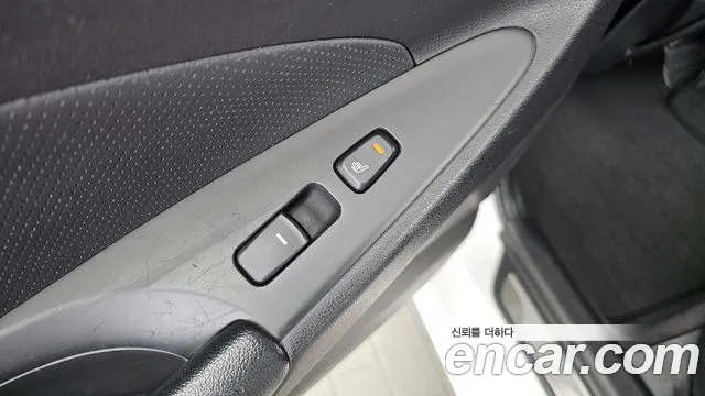Hyundai Sonata 2011 thumb 3