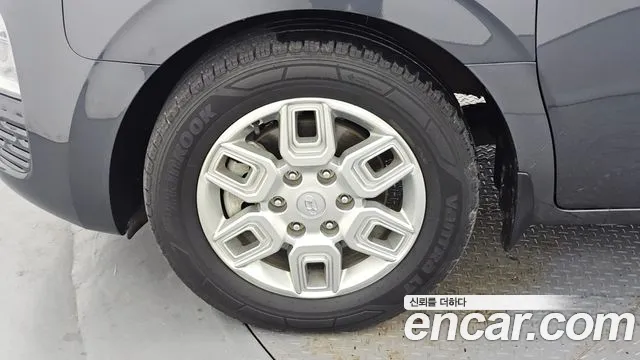 Hyundai Staria 2022 thumb 8