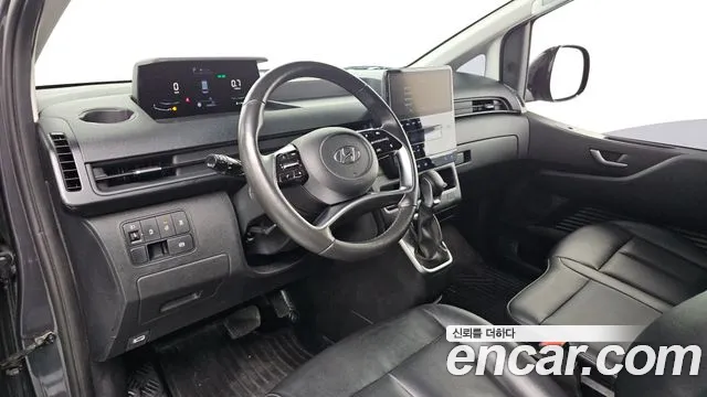 Hyundai Staria 2022 thumb 10