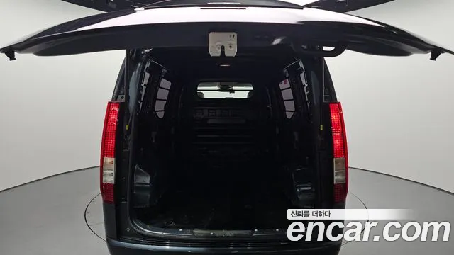 Hyundai Staria 2022 thumb 12