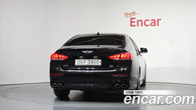 Genesis G80 2017 thumb 3