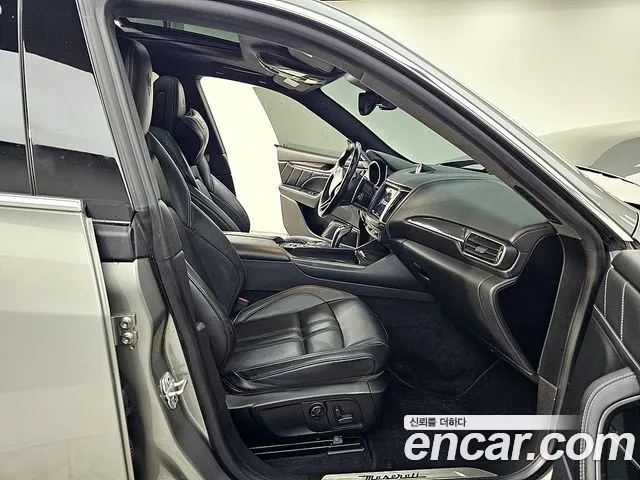 Maserati Levante 2019 thumb 2