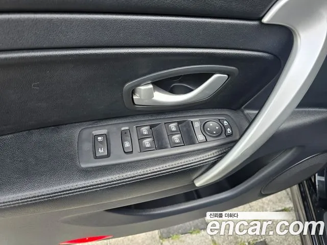 Renault SM5 2013 thumb 12