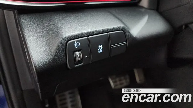 Hyundai Elantra 2024 thumb 6