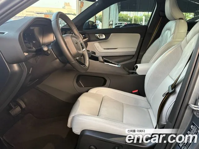 Polestar 2 2025 thumb 11