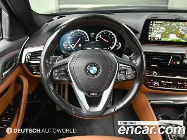 BMW 5 серии 2017 thumb 10