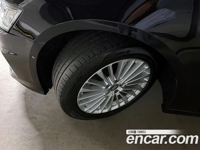 Audi A6 2019 thumb 4