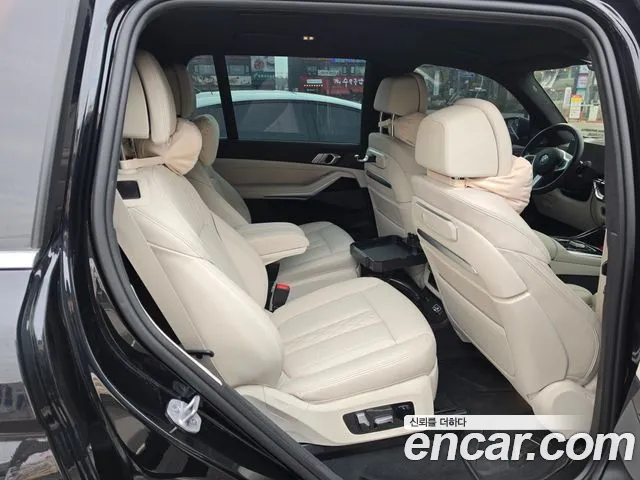 BMW X7 2024 thumb 6