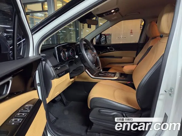 Kia Carnival 2022 thumb 3