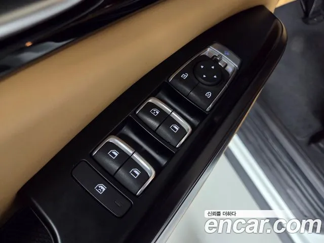 Kia Carnival 2022 thumb 2