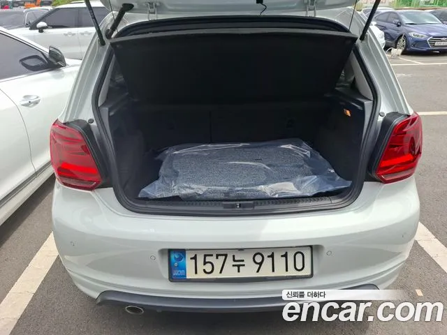 Volkswagen Polo 2015 thumb 3