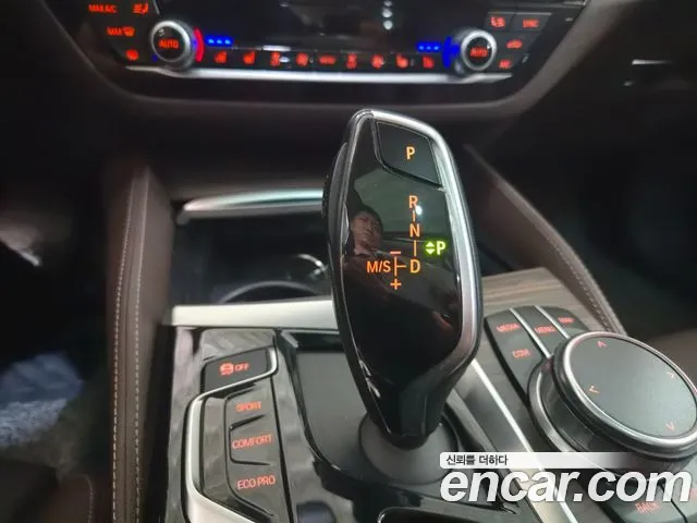 BMW 5 серии 2018 thumb 9