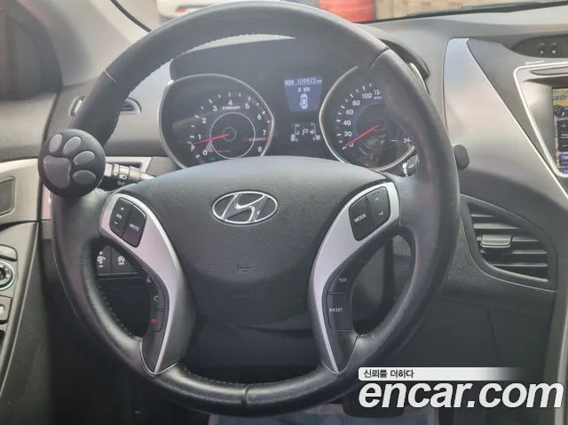 Hyundai Avante 2012 thumb 3