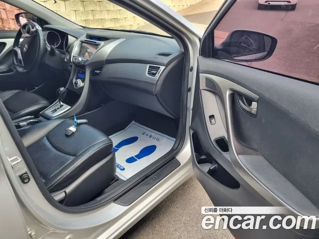 Hyundai Avante 2012 thumb 7