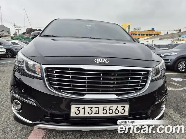 Kia Carnival 2014 thumb 11