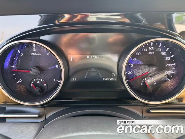 Kia Carnival 2020 thumb 12