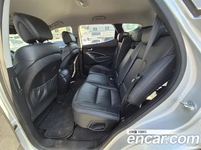 Hyundai Санта Фе 2014 thumb 3